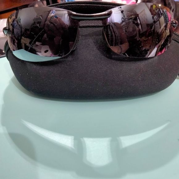 Maui Jim Other - Maui Jim makaha sunglasses w/ case